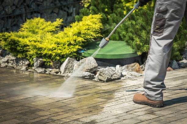 Best Pool Deck Cleaning  in Seeley, CA